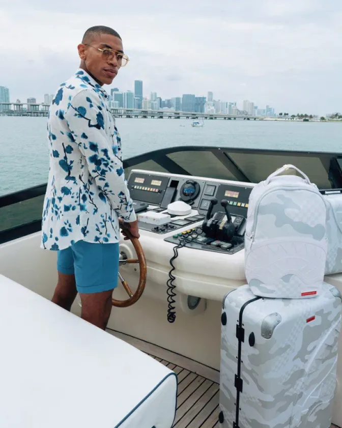 3AM LE BLANC SHARKNAUTICS HARDSHELL FULL-SIZE LUGGAGE