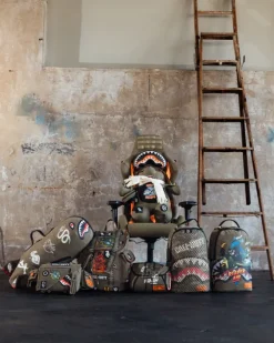 CALL OF DUTY SHARK TORPEDO DUFFLE