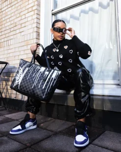 CHATEAU GHOST TOTE