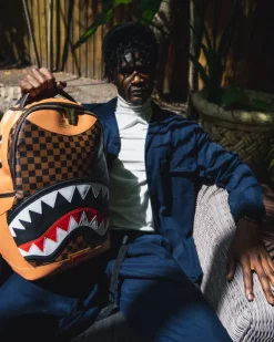 HENNY AIR TO THE THRONE BACKPACK (DLXV)