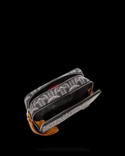 ILLUCHAINS TOILETRY BAG