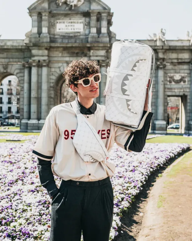 MONEYGRAM POWDER EMPEROR DUFFLE