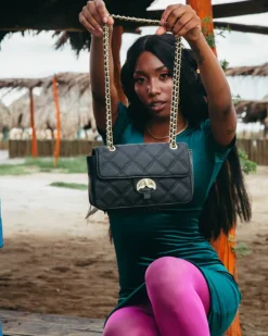 NOIR QUILT GOLD CHAIN SHARK HANDBAG