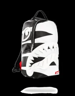 PHANTOM WHITE RUBBER SHARK