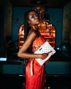 ROSE ALL DAY LA PALAIS CROSSOVER CLUTCH