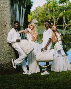 SECRET LIFE OF PEARLS WALLET