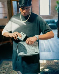 SG ALL DAY TOILETRY BAG