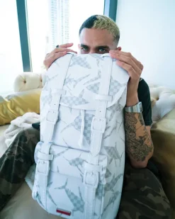 SHARK CHECK (WHITE) HILLS BACKPACK