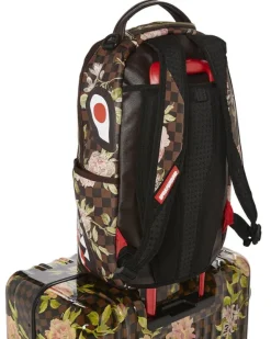 SHARKFLOWER 29.5u201d FULL-SIZE SHARKNAUTICS LUGGAGE