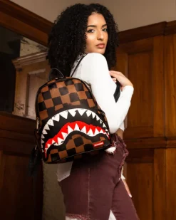 SHARKS IN PARIS VANQUISH SAVAGE
