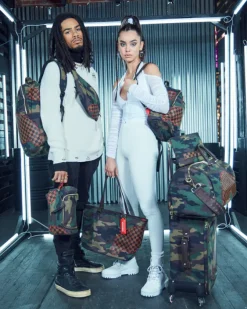 THE PARADOXX SHARK TOTE